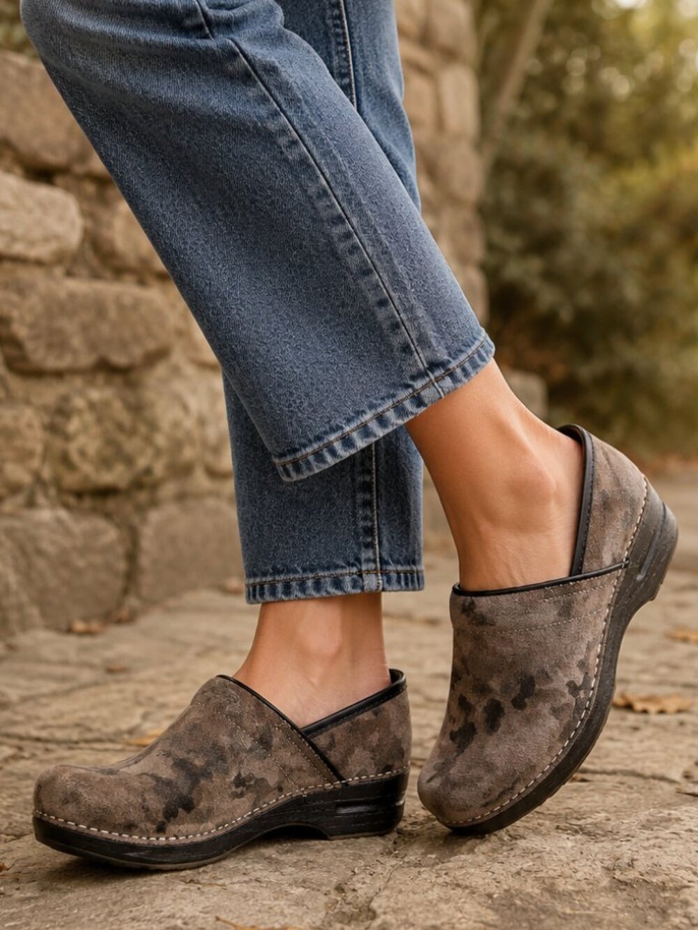 Dansko Professional Camo Suede Leather Clogs Brown Olive EU 40 US 9.5-10
